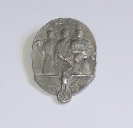 1935 Labour Day Badge