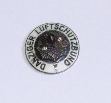 Danzig Luftschutz Lapel Badge