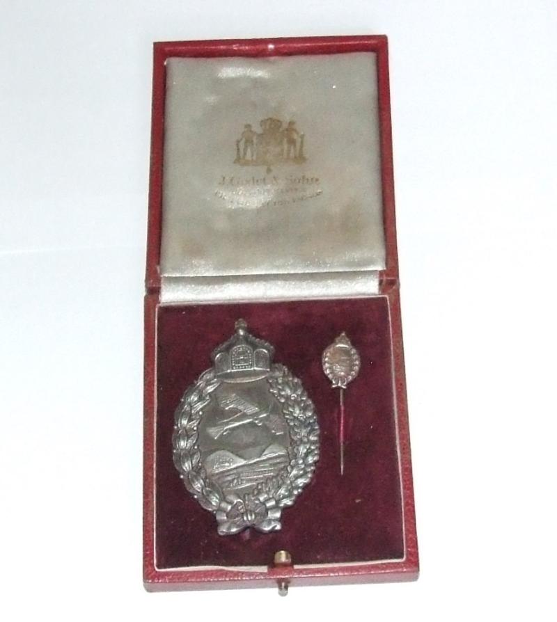 WW1 German Pilots Badge - Cased