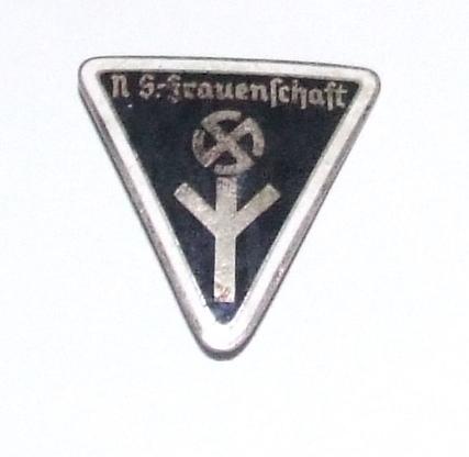 Frauenschaft Type 2 Leaders Badge