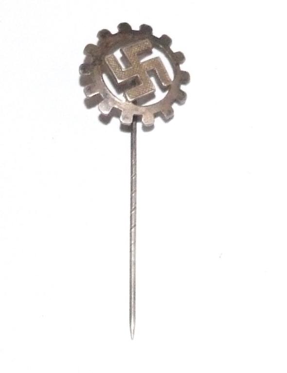 DAF Lapel Badge